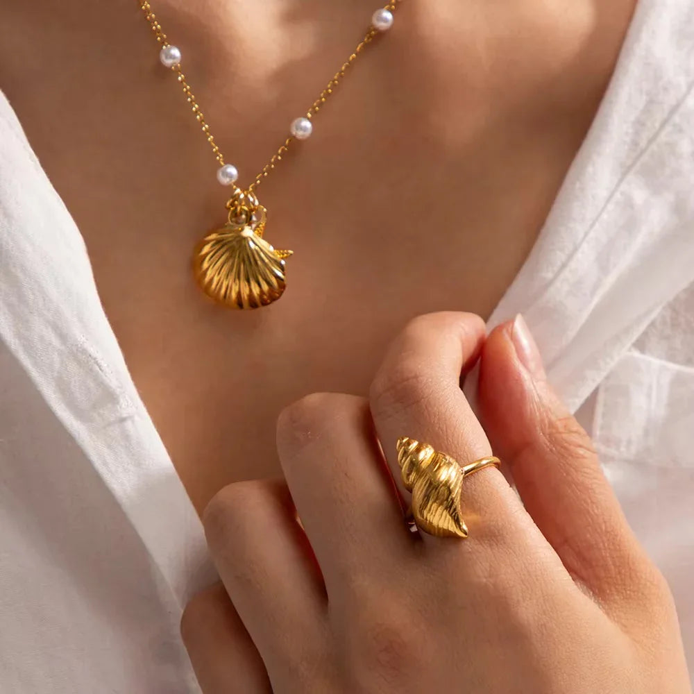 Ohana Sea Conch Gold Ring